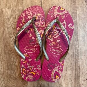 Havaianas Slim Pink and Gold Paisley Print Flip Flops Size 37-38